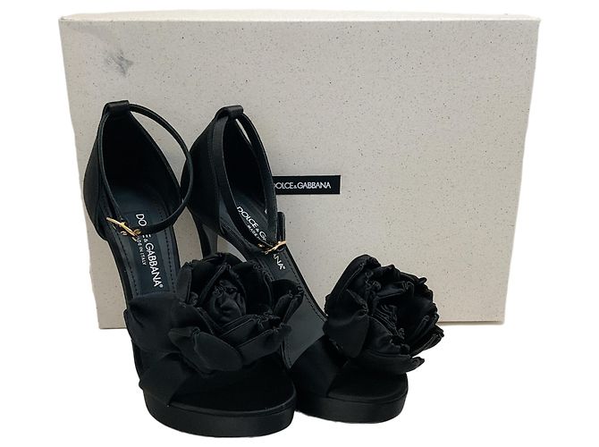 Sandali platform Keira in satin nero con applicazione di rosa di Dolce & Gabbana - vista 6