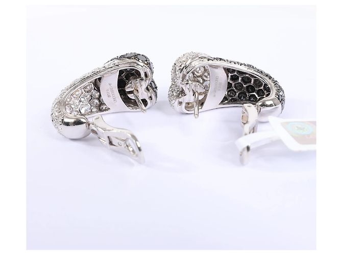 Orecchini De Grisogono Heart in diamanti bianchi e neri in oro bianco - vista 4