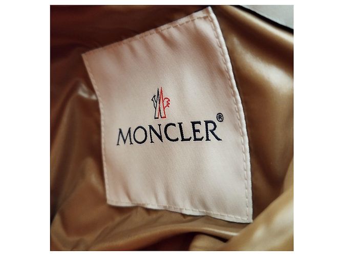 Abrigo Moncler Bagaud Camel Camello - vista 16