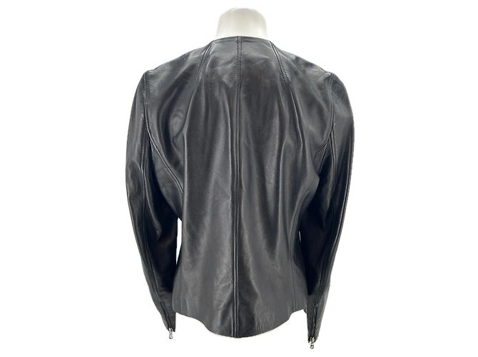 Apostrophe Schwarze Lederjacke mit silbernen Knöpfen - Ansicht 2