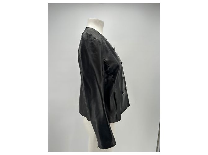 Apostrophe Schwarze Lederjacke mit silbernen Knöpfen - Ansicht 3