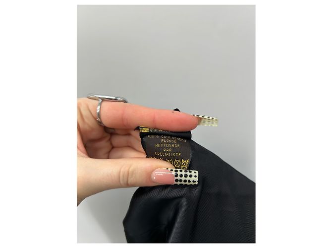 Apostrophe Schwarze Lederjacke mit silbernen Knöpfen - Ansicht 6