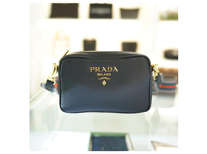 Vitello Prada Borsa a tracolla per fotocamera in pelle nera per donne Nero - vista 12