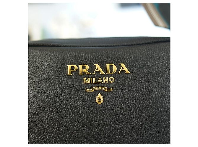 Vitello Prada Borsa a tracolla per fotocamera in pelle nera per donne Nero - vista 13