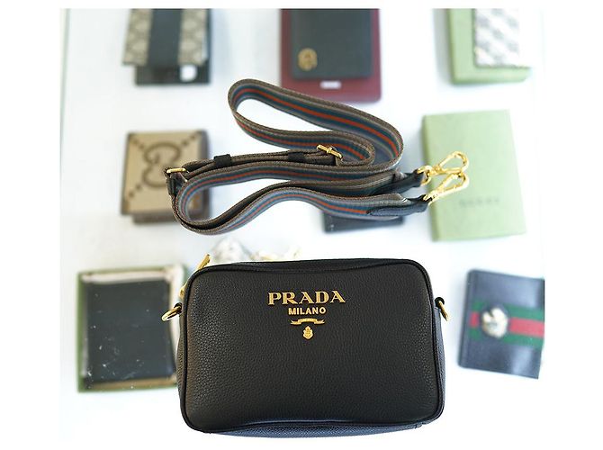Vitello Prada Borsa a tracolla per fotocamera in pelle nera per donne Nero - vista 18
