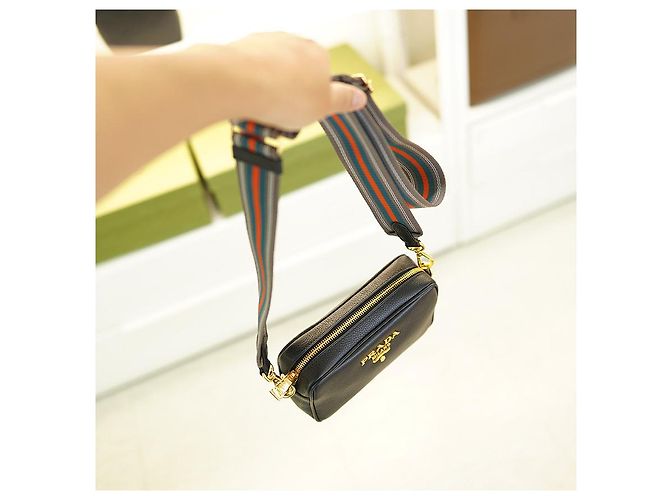 Vitello Prada Borsa a tracolla per fotocamera in pelle nera per donne Nero - vista 21