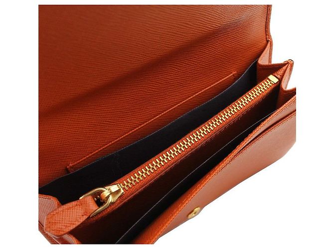 Prada Carteira com aba em Saffiano Papaya com alça em tom dourado Laranja - vista 4