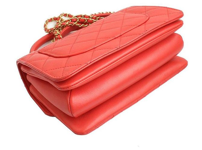 Chanel Serie di borse tote e a tracolla in oro opaco e rosso corallo - vista 4