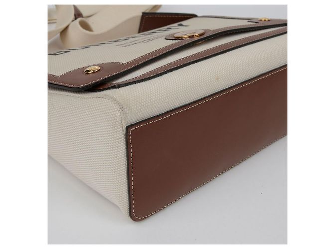 Burberry Bolsa transversal Hosperi Note Marrom - vista 9