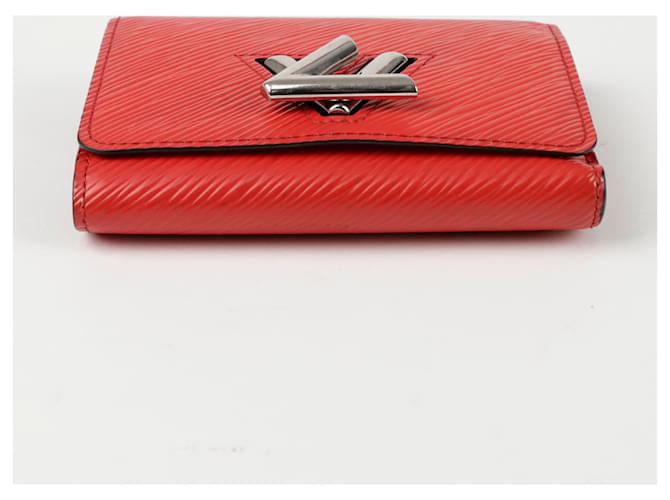 Louis Vuitton Cartera Compacta Twist Roja - vista 4