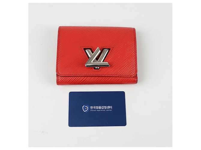 Louis Vuitton Cartera Compacta Twist Roja - vista 9