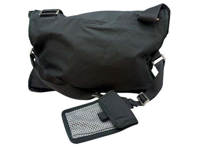 Prada Borsa a tracolla in nylon mesh sportivo con tasca Nero - vista 5