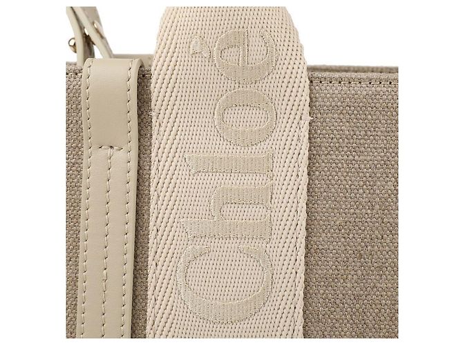 Chloé Borsa Tote Piccola Woody in Lino Bianco - vista 9