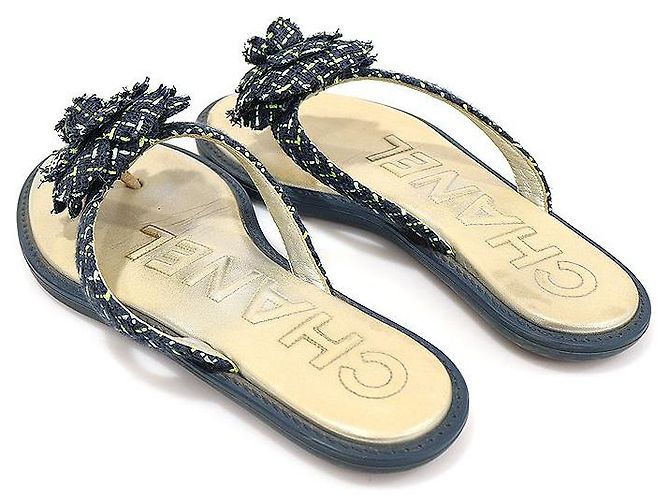 Chanel Sandali Flip Flop Camelia CC in Tweed Blu Navy - vista 5