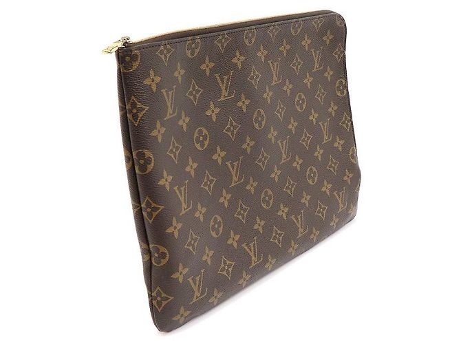 Louis Vuitton Clutch da viaggio MM in tela monogramma Marrone - vista 2