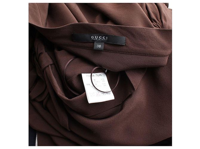 Gucci Dunkelbraunes Seidenkleid mit V-Ausschnitt - Ansicht 3