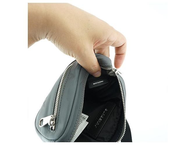 Burberry Mini Borsa Hip Grigio Carbone Nylon Regalo di Lusso per Uomini e Donne Marrone - vista 16