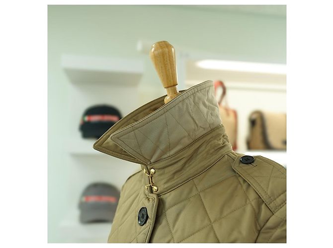Burberry Nova Jaqueta Matelassada Frankby em Lona Bege de Poliéster Multicor - vista 10
