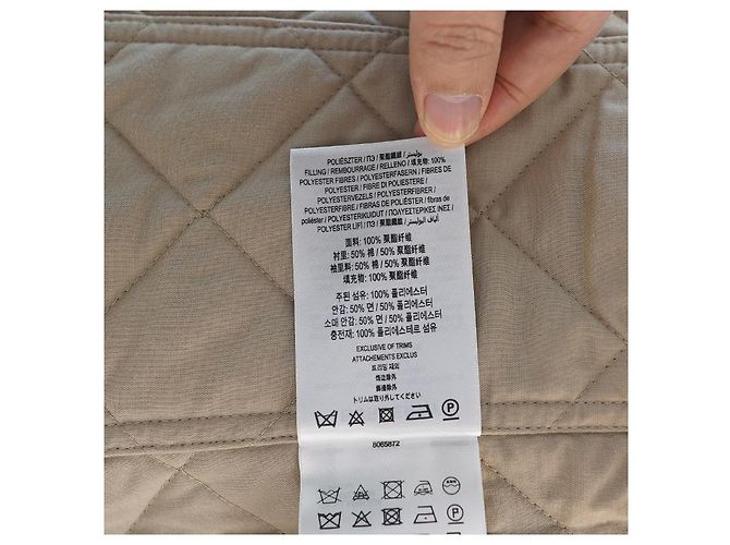 Burberry Nova Jaqueta Matelassada Frankby em Lona Bege de Poliéster Multicor - vista 14