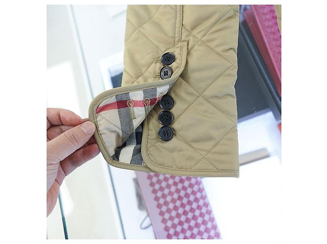 Burberry Nova Jaqueta Matelassada Frankby em Lona Bege de Poliéster Multicor - vista 17
