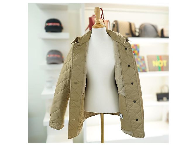 Burberry Nova Jaqueta Matelassada Frankby em Lona Bege de Poliéster Multicor - vista 18