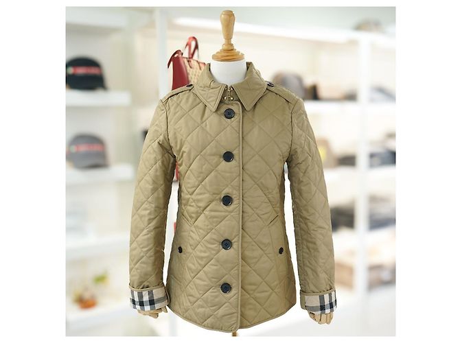 Burberry Nova Jaqueta Matelassada Frankby em Lona Bege de Poliéster Multicor - vista 2