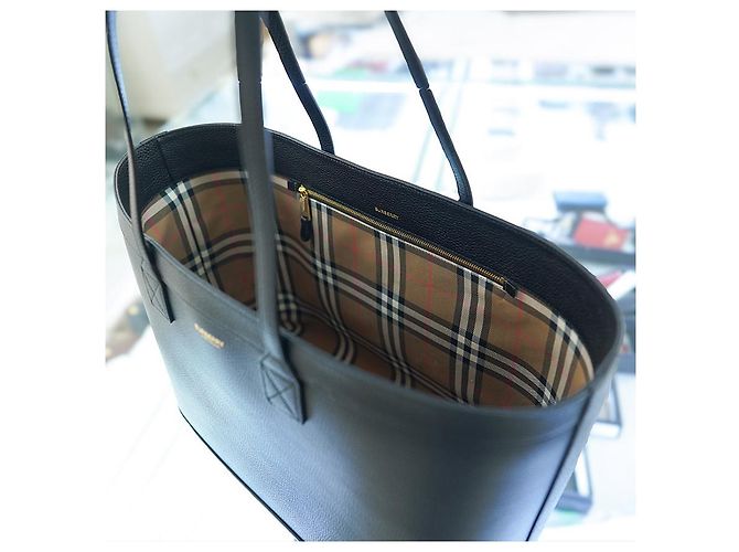 Burberry Borsa a spalla media London in pelle nera Nero - vista 11