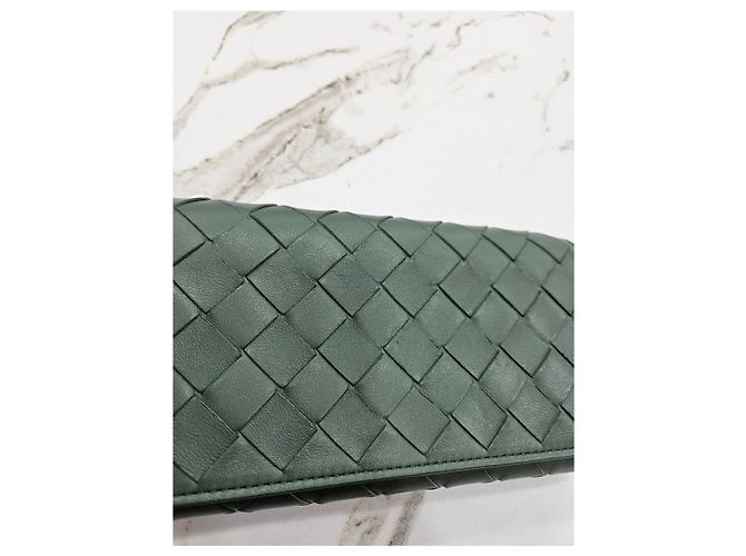 Bottega Veneta Gran billetera con solapa Intrecciato Verde - vista 14