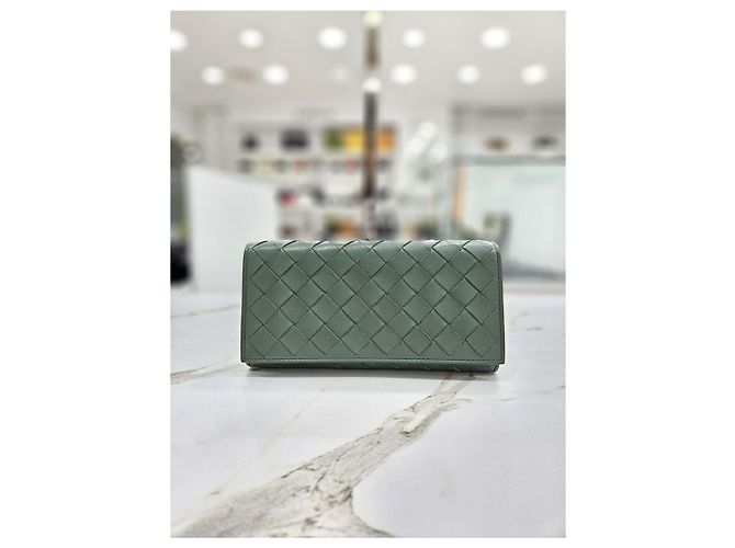 Bottega Veneta Gran billetera con solapa Intrecciato Verde - vista 4