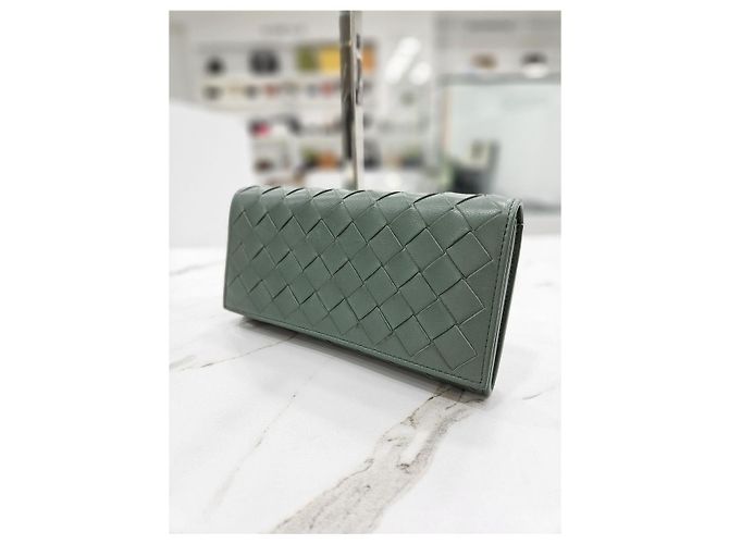 Bottega Veneta Gran billetera con solapa Intrecciato Verde - vista 5