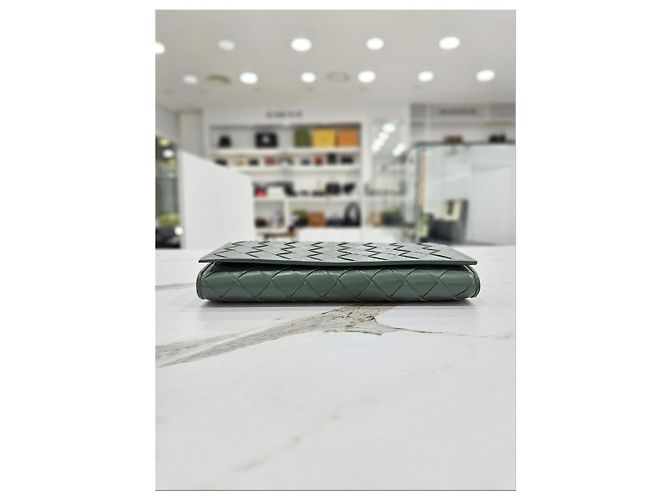 Bottega Veneta Gran billetera con solapa Intrecciato Verde - vista 8