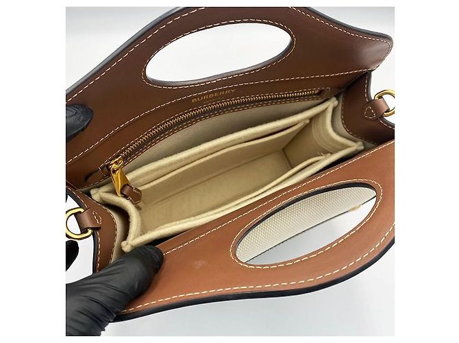 Burberry Borsa mini tote a due toni in tela e pelle marrone - vista 7