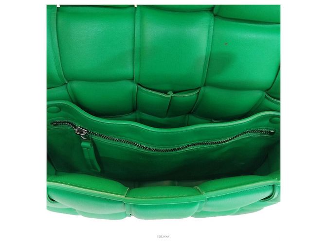 Bottega Veneta Intrecciato Padded Cassette Crossbody Bag Verde - vista 5