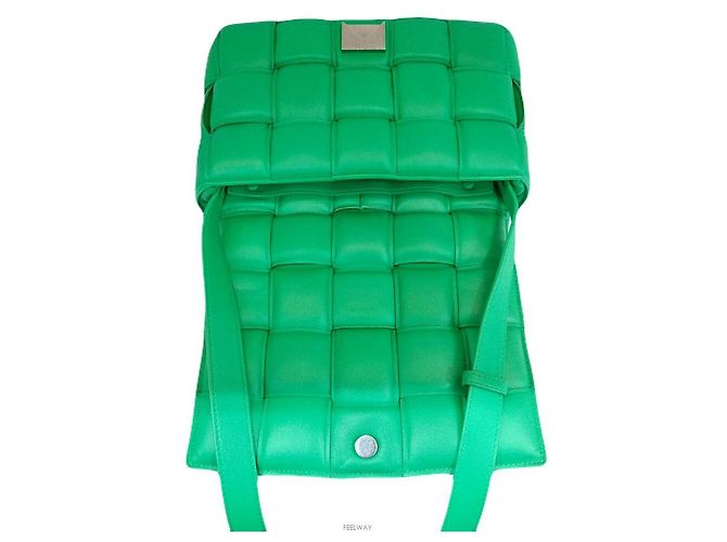 Bottega Veneta Intrecciato Padded Cassette Crossbody Bag Verde - vista 6
