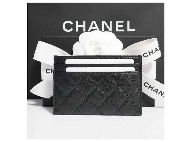 Chanel Tarjetero Boy Caviar Baño de Oro Negro - vista 2