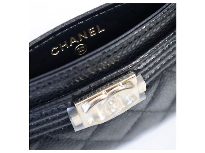 Chanel Tarjetero Boy Caviar Baño de Oro Negro - vista 5