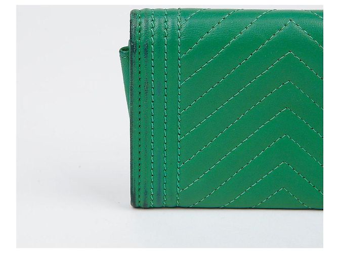 Chanel Tarjetero Boi Flap Verde - vista 5