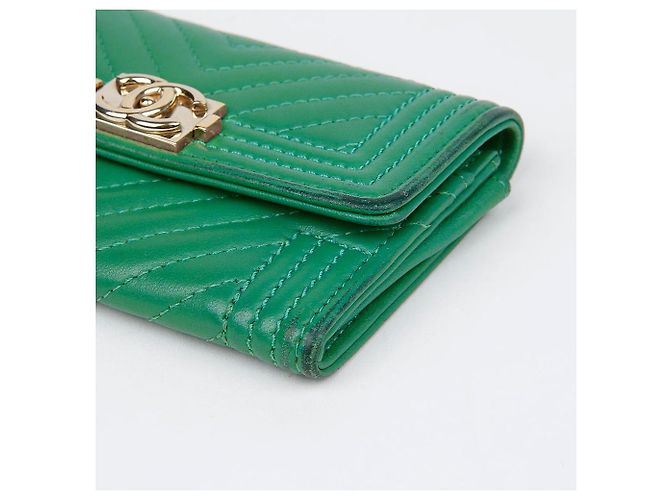 Chanel Tarjetero Boi Flap Verde - vista 8