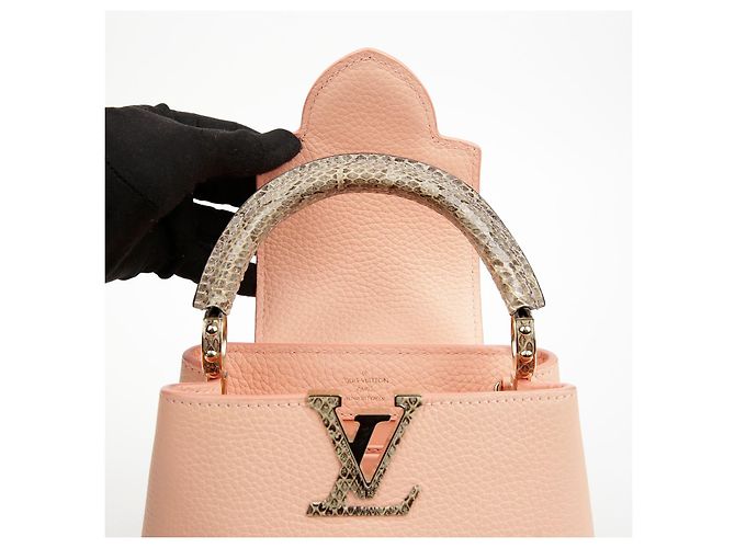 Louis Vuitton Borsa a Spalla Capucines Mini Tote Rosa - vista 10