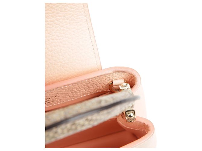 Louis Vuitton Borsa a Spalla Capucines Mini Tote Rosa - vista 12