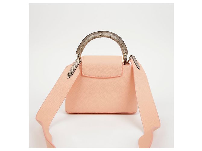 Louis Vuitton Borsa a Spalla Capucines Mini Tote Rosa - vista 4