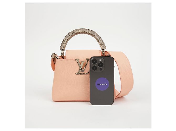 Louis Vuitton Borsa a Spalla Capucines Mini Tote Rosa - vista 9