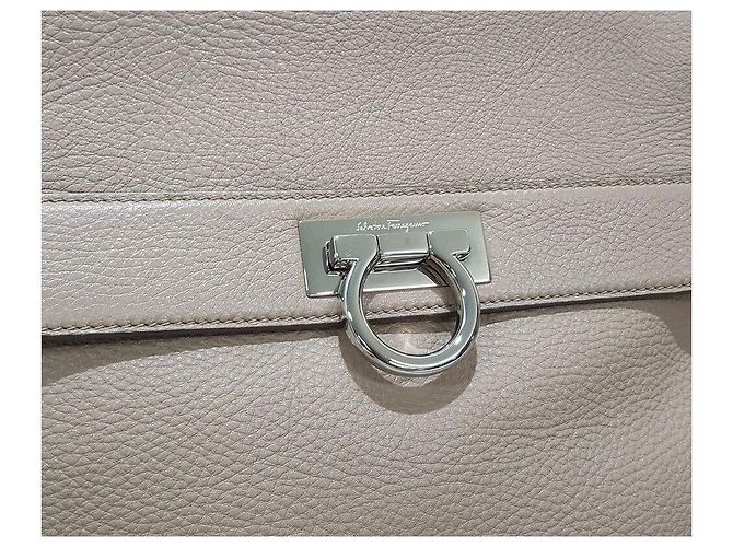 Salvatore Ferragamo Borsa Gancini Sofia Marrone - vista 3
