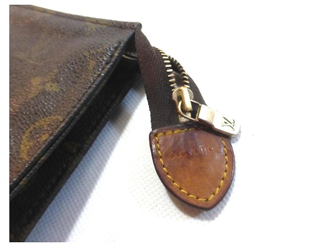 Louis Vuitton Pochette 26 Monogramma - TH0911 Marrone - vista 14