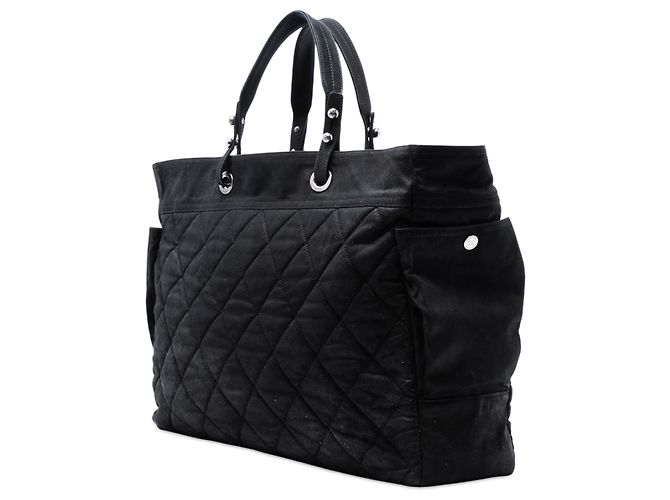Chanel Schwarze XL Gesteppte Beschichtete Canvas Paris Biarritz Tasche - Ansicht 2
