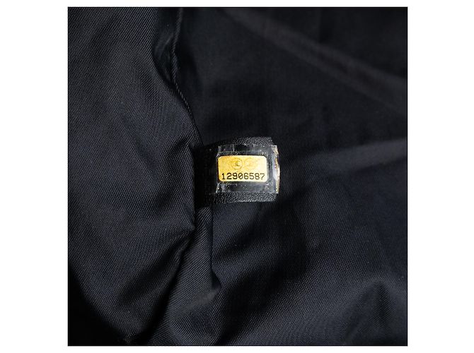 Chanel Schwarze XL Gesteppte Beschichtete Canvas Paris Biarritz Tasche - Ansicht 5