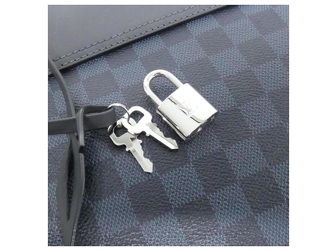 Sac à main Greenwich Damier Cobalt de Louis Vuitton Noir Bleu - vue 5