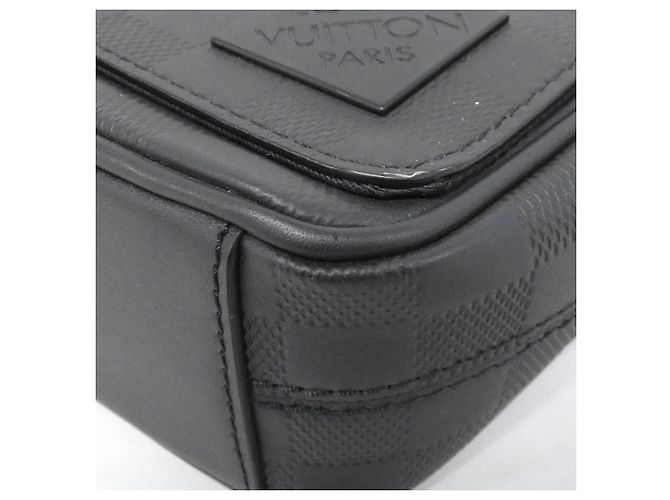 Borsa a Spalla District PM Damier Infini Louis Vuitton Nero - vista 3