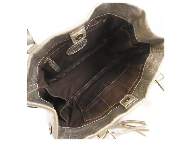 Loewe Handtasche Silber mit goldener Hardware - Ansicht 9