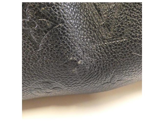 Néonoé Borsa a Spalla Neo Noé in Monogram Empreinte Louis Vuitton Rosso - vista 4